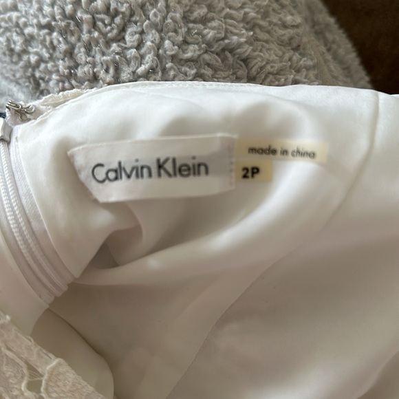 Lace midi dress in white - Picture 8 of 8